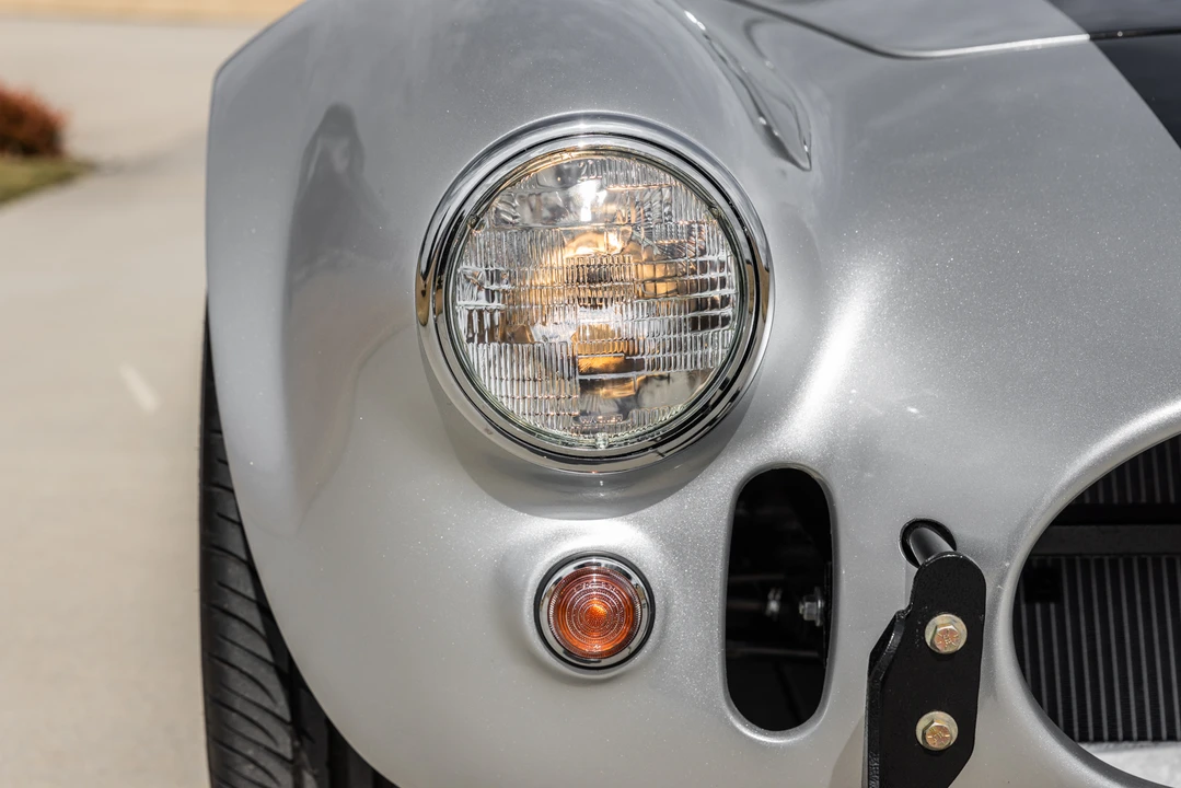 Shelby Cobra Replica - Image 23 of 31
