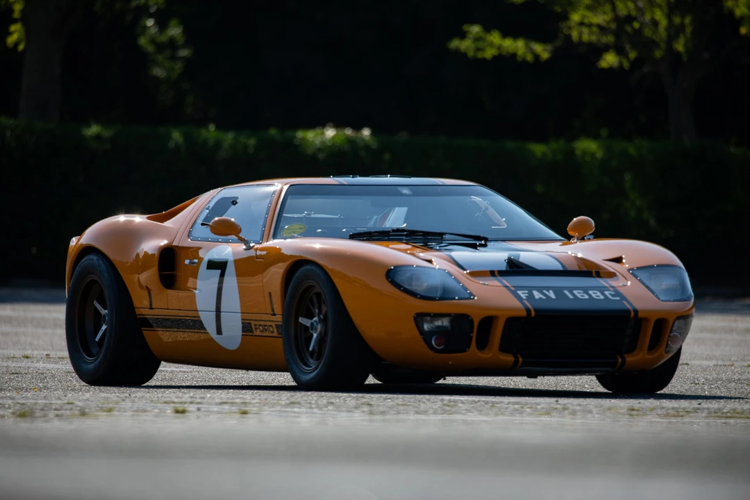 Ford Replica - Image 11 of 31