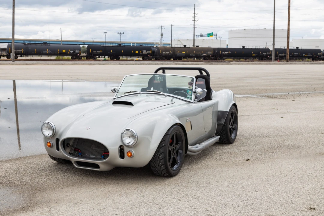 Shelby Cobra Replica - Image 2 of 31