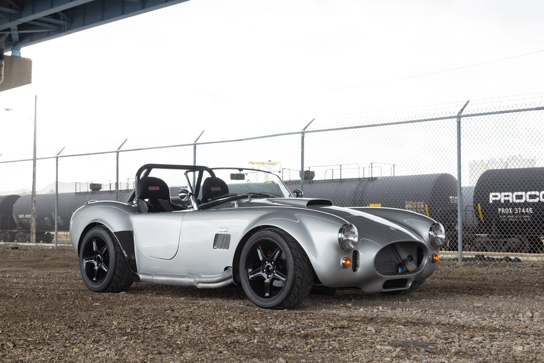 Shelby Cobra Replica - Image 25 of 31