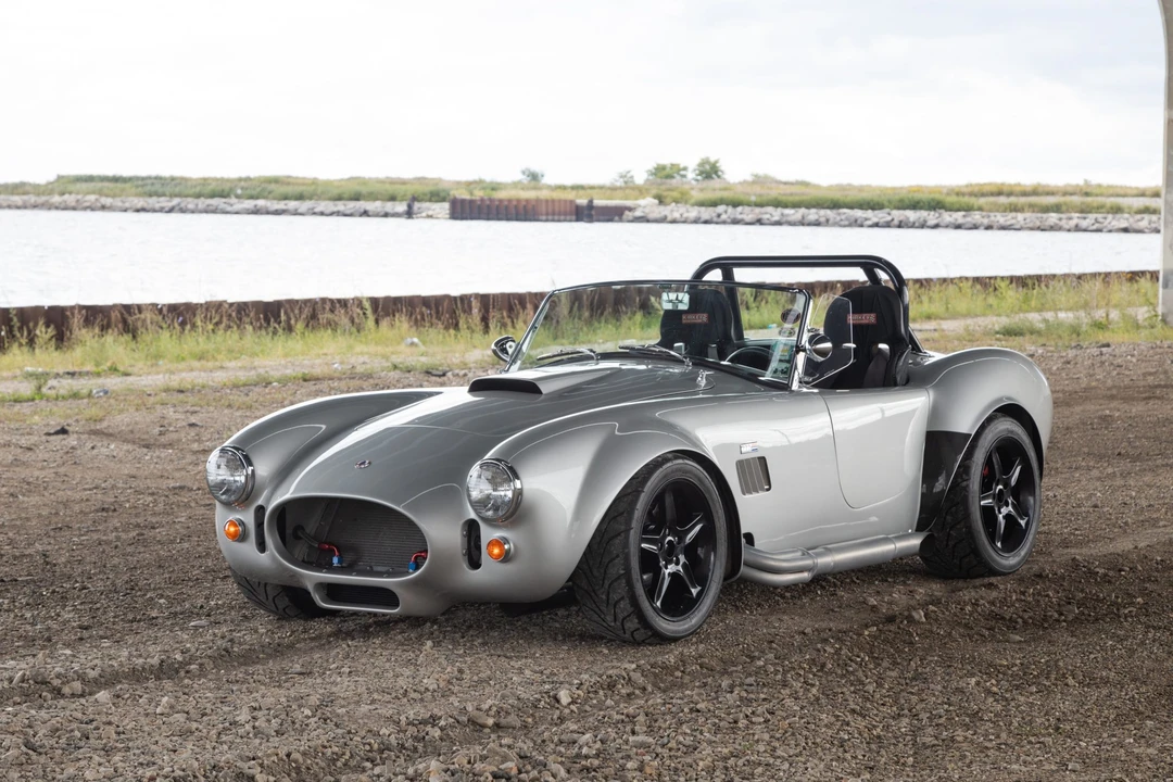 Shelby Cobra Replica - Image 6 of 31