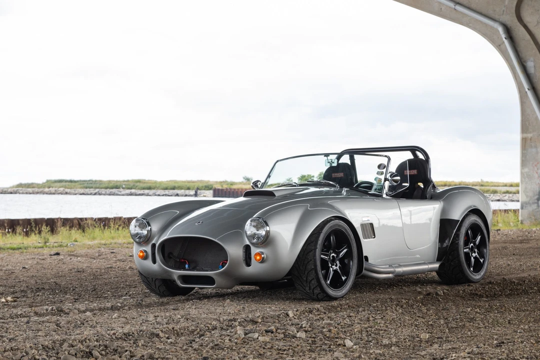 Shelby Cobra Replica - Image 7 of 31