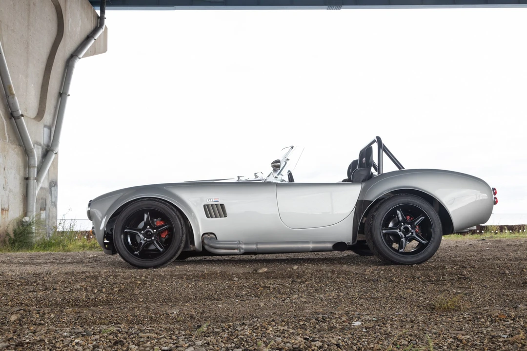 Shelby Cobra Replica - Image 10 of 31