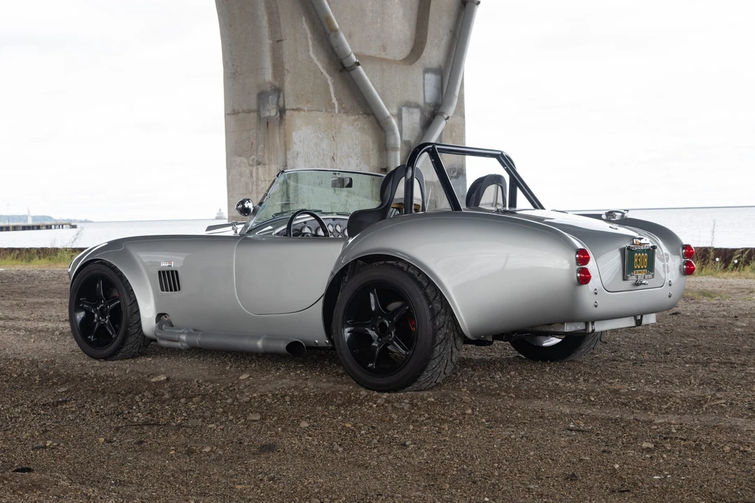 Shelby Cobra Replica - Image 13 of 31