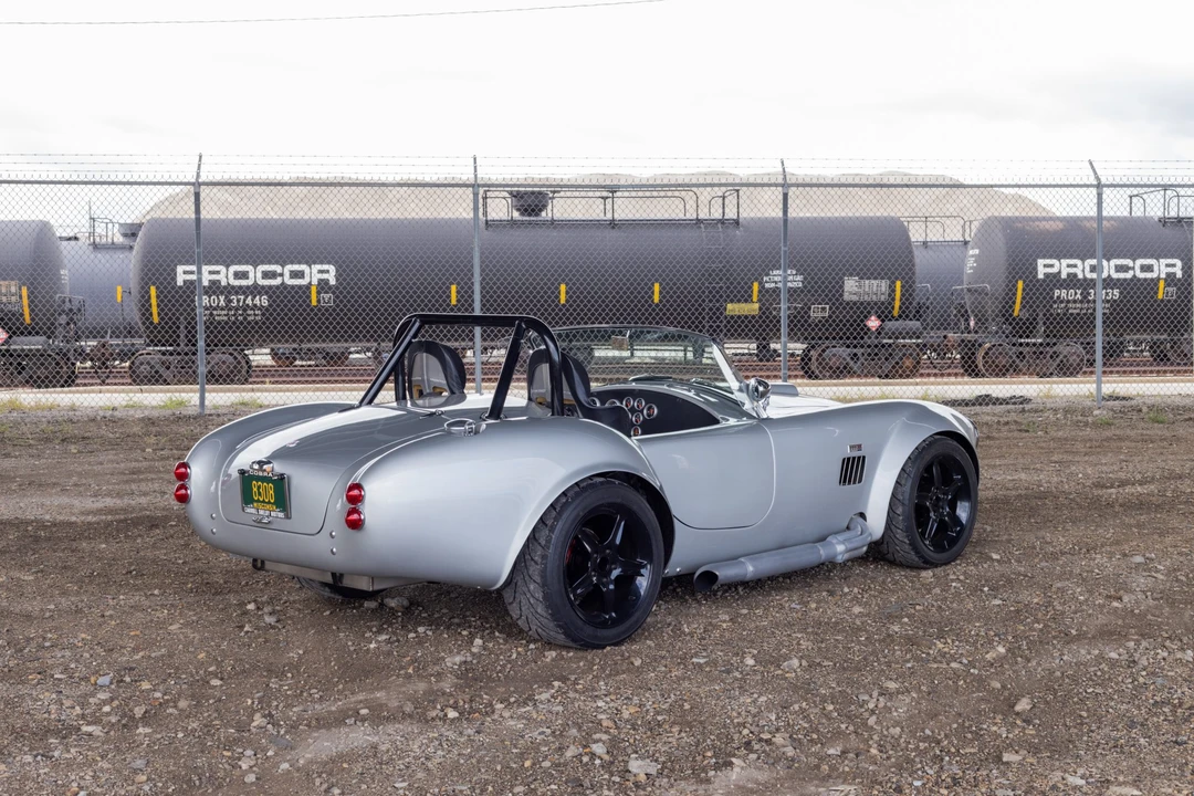 Shelby Cobra Replica - Image 20 of 31