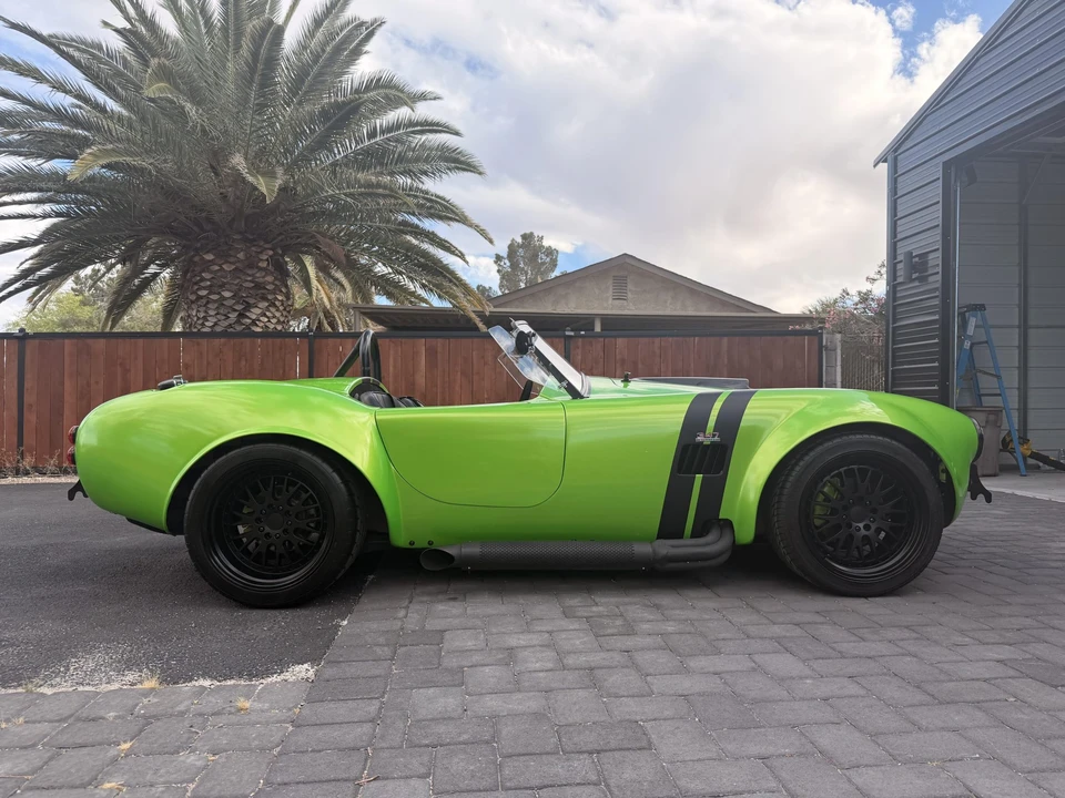 Shelby Cobra Replica - Image 8 of 31