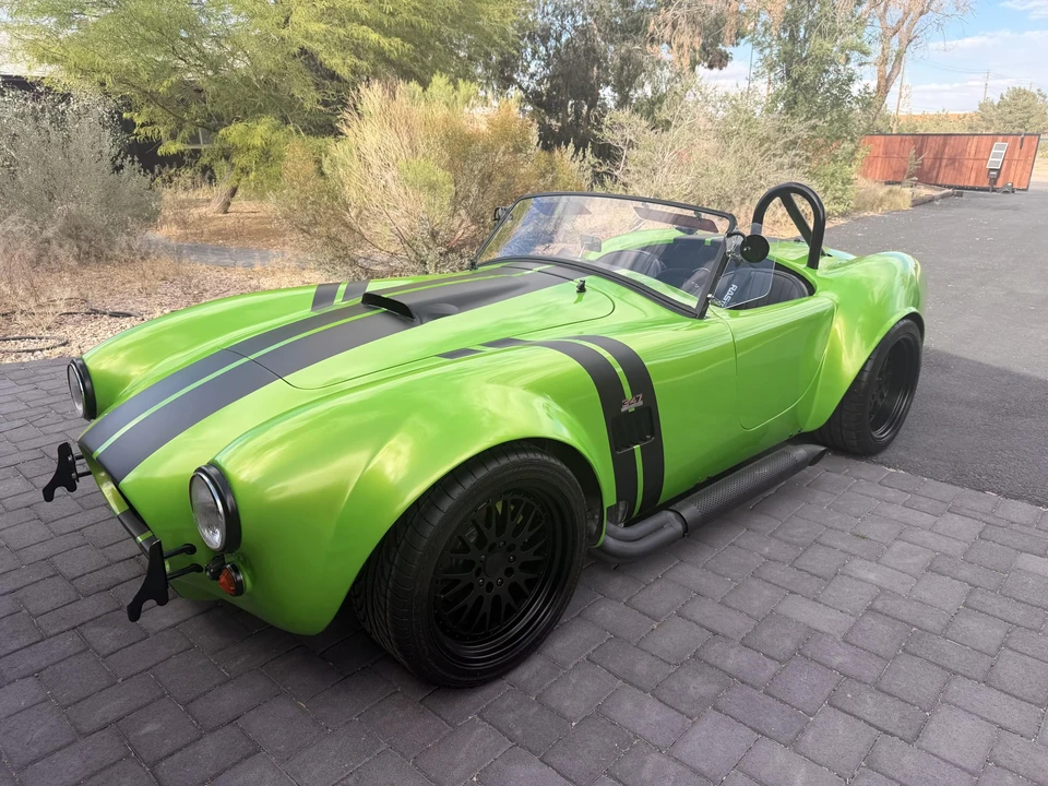 Shelby Cobra Replica - Image 2 of 31