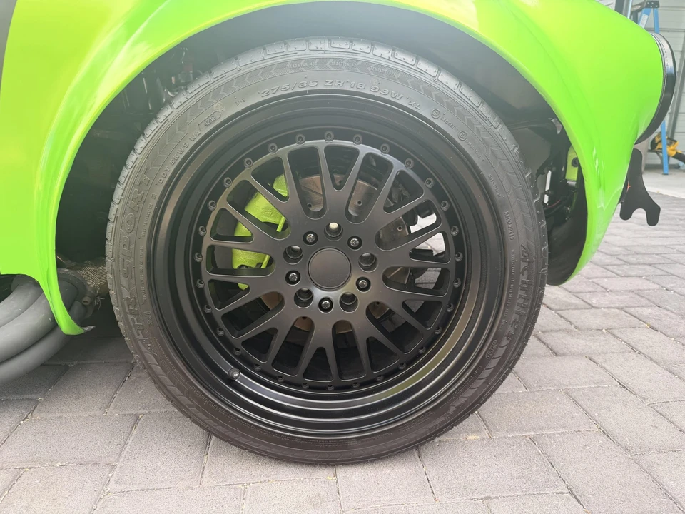 Shelby Cobra Replica - Image 29 of 31