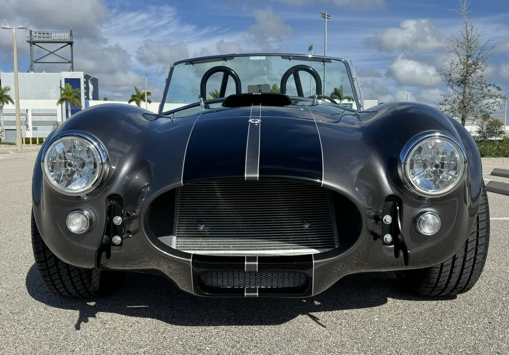 Shelby Cobra Replica - Image 11 of 31