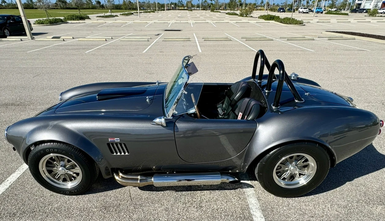 Shelby Cobra Replica - Image 3 of 31