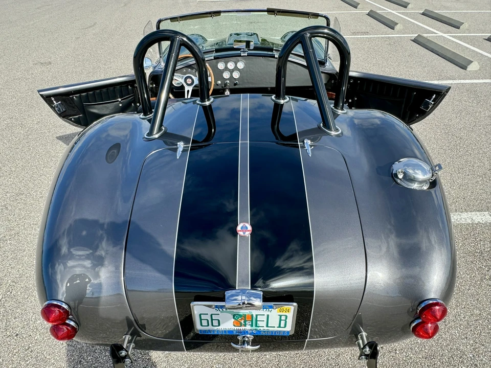 Shelby Cobra Replica - Image 21 of 31
