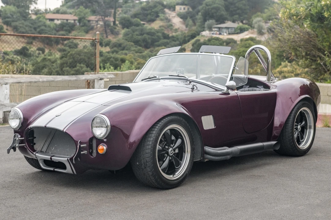 Shelby Cobra Replica - Image 1 of 31