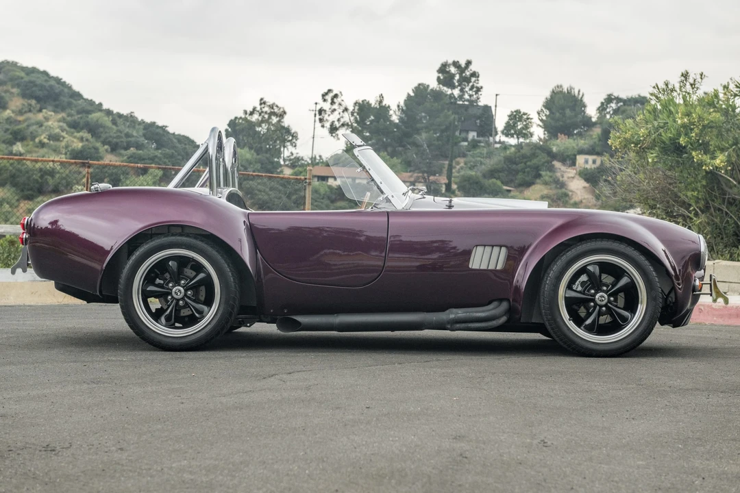 Shelby Cobra Replica - Image 5 of 31