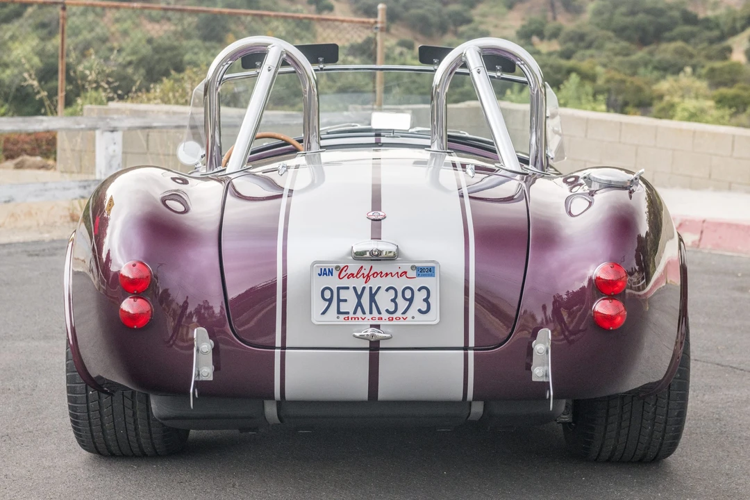 Shelby Cobra Replica - Image 7 of 31