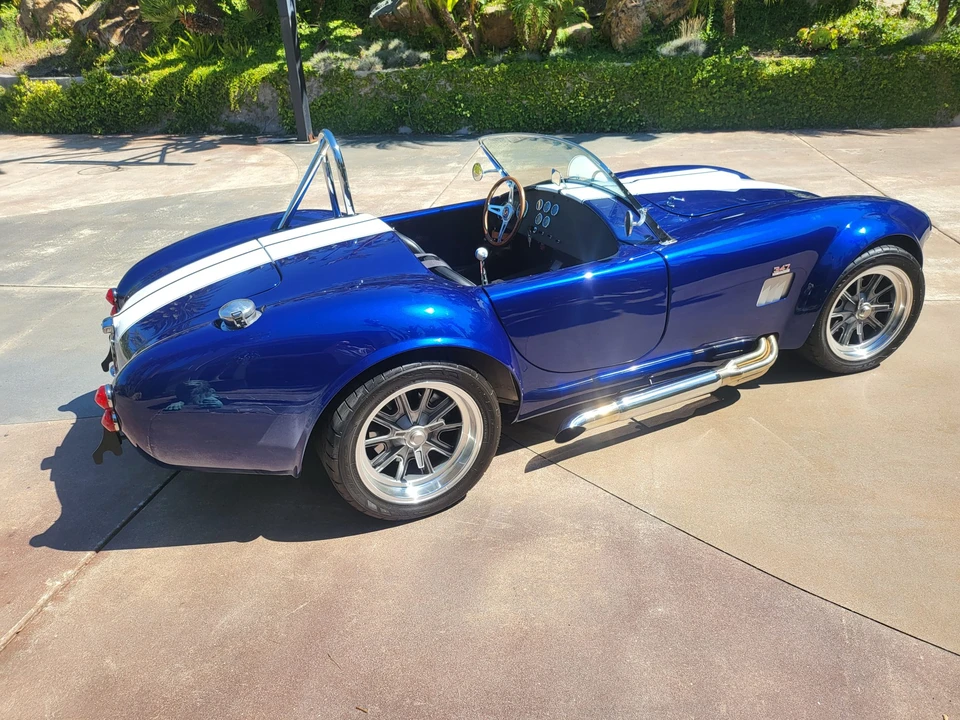 Shelby Cobra Replica - Image 9 of 31
