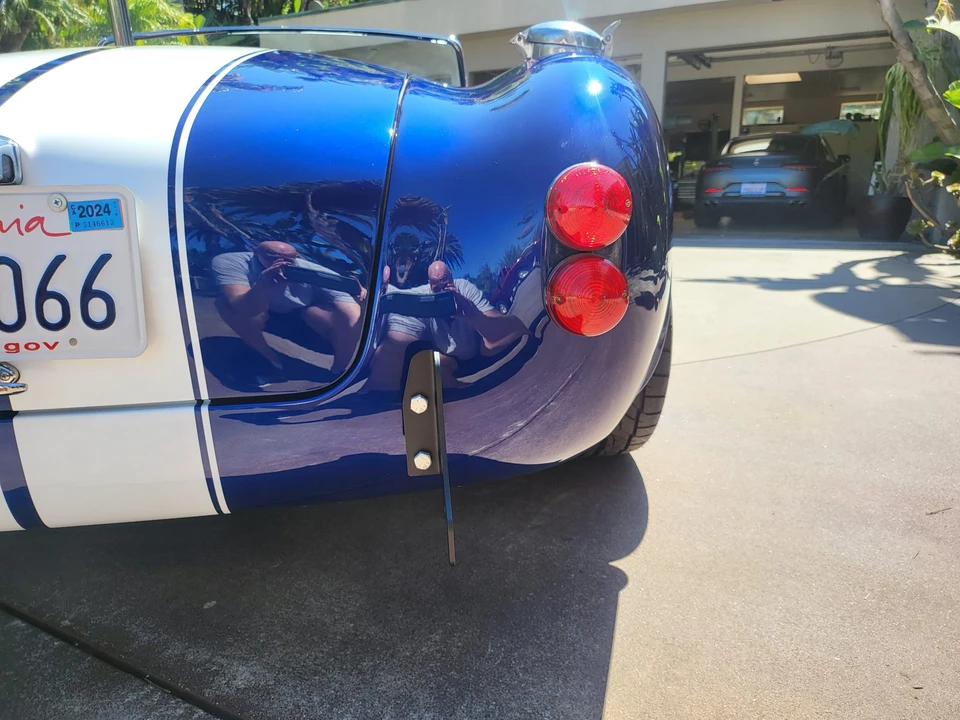 Shelby Cobra Replica - Image 27 of 31