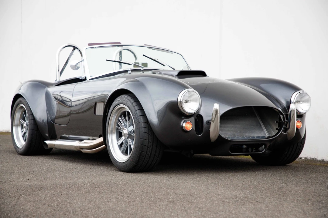 Shelby Cobra Replica - Image 13 of 31