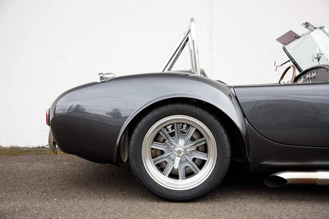 Shelby Cobra Replica - Image 30 of 31
