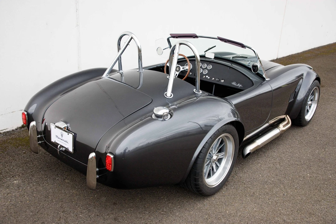 Shelby Cobra Replica - Image 8 of 31