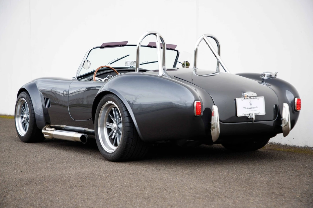 Shelby Cobra Replica - Image 4 of 31