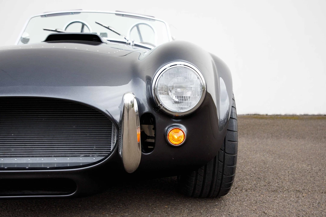 Shelby Cobra Replica - Image 17 of 31