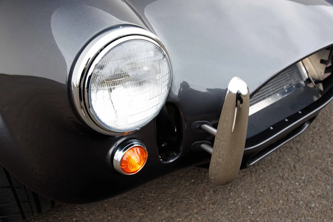 Shelby Cobra Replica - Image 18 of 31