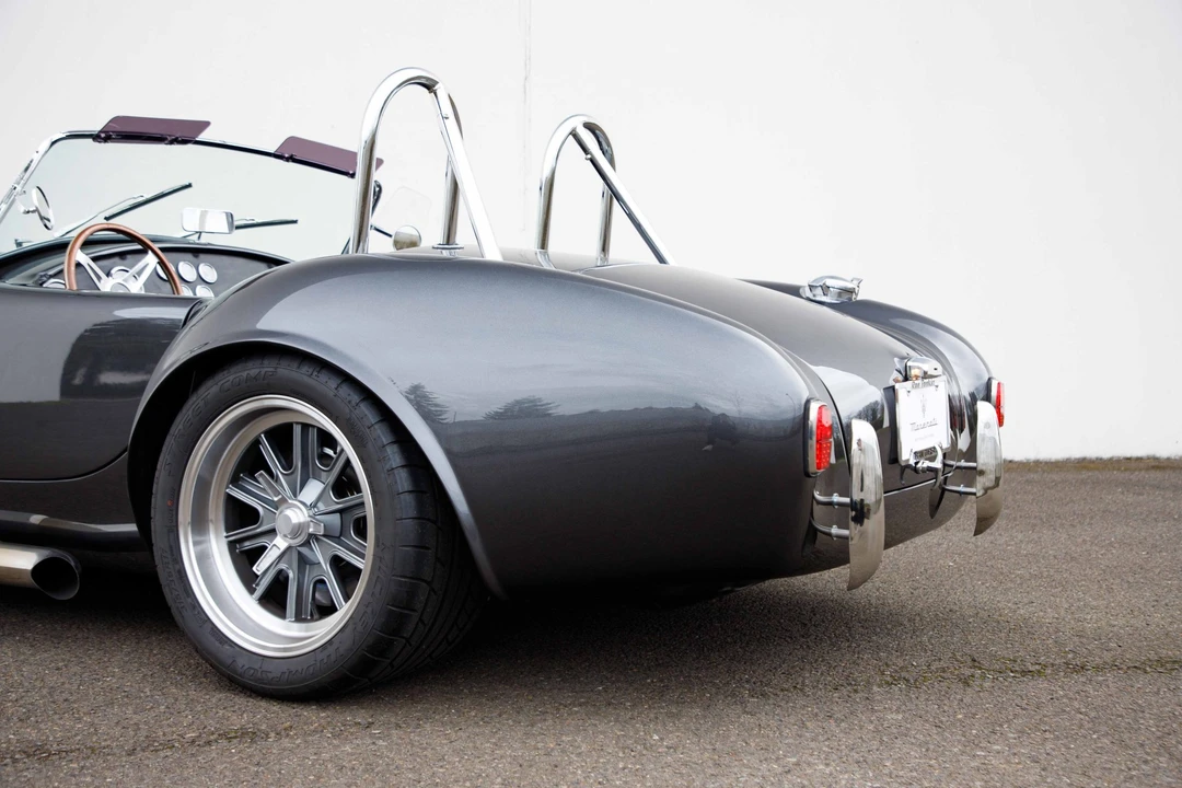 Shelby Cobra Replica - Image 24 of 31