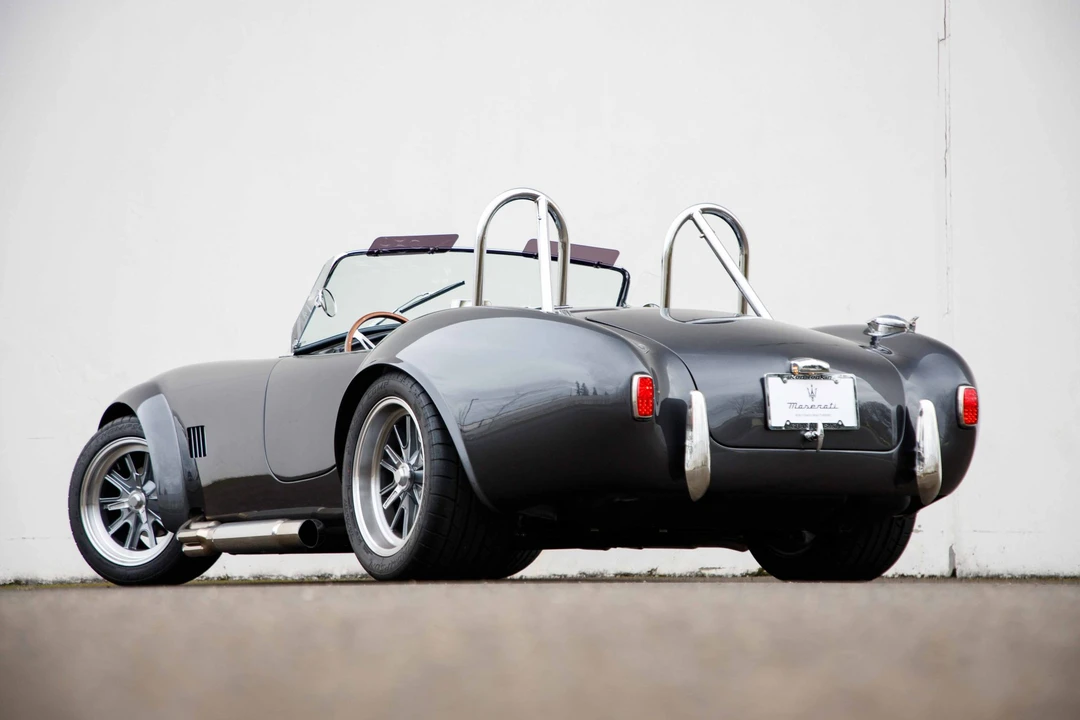 Shelby Cobra Replica - Image 6 of 31
