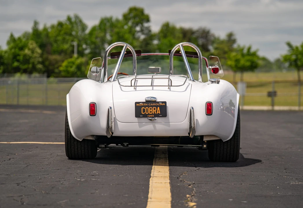 Shelby Cobra Replica - Image 5 of 31