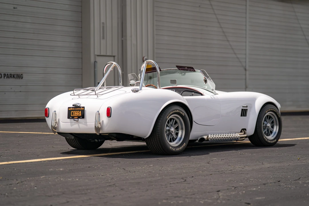 Shelby Cobra Replica - Image 6 of 31