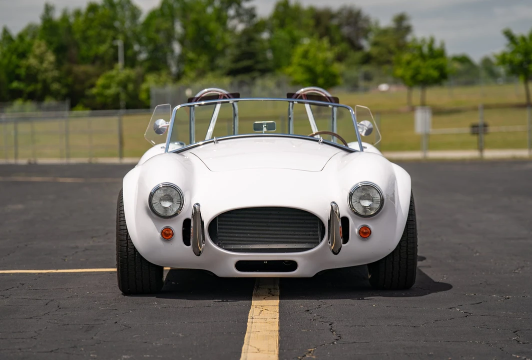 Shelby Cobra Replica - Image 2 of 31