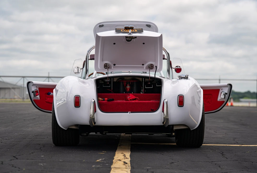 Shelby Cobra Replica - Image 16 of 31