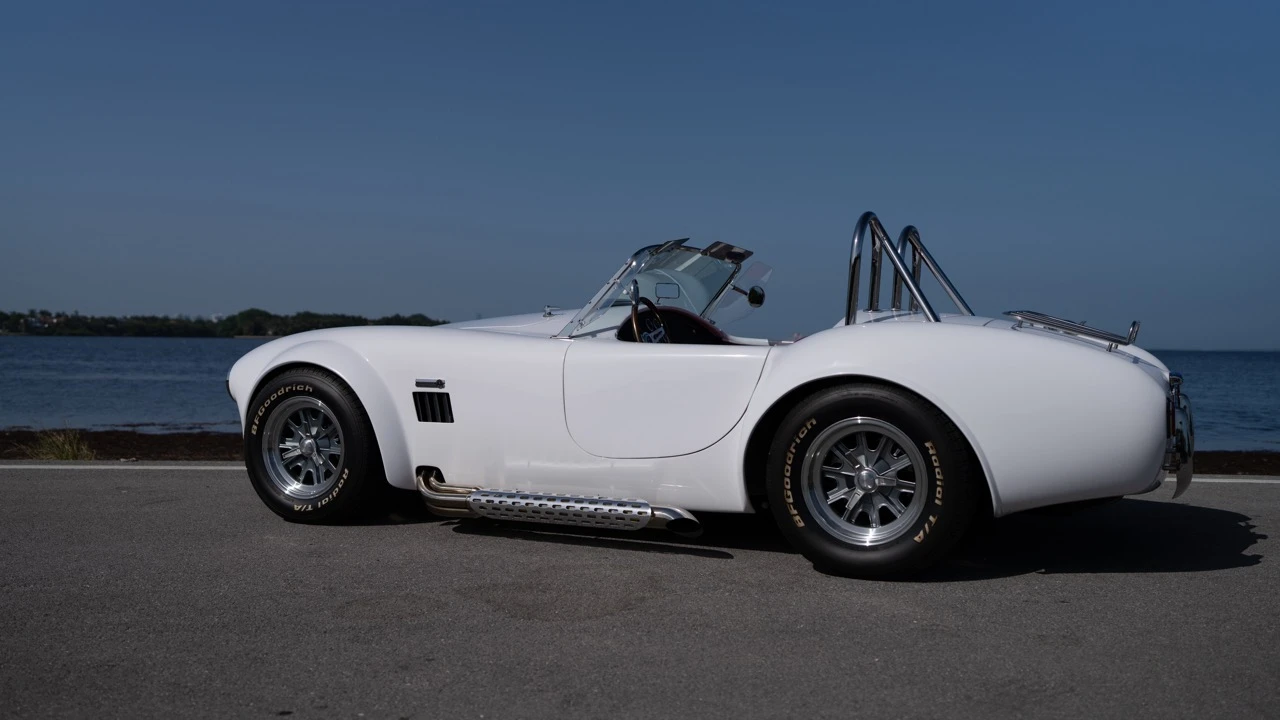 Factory Five Roadster - Image 21 of 31