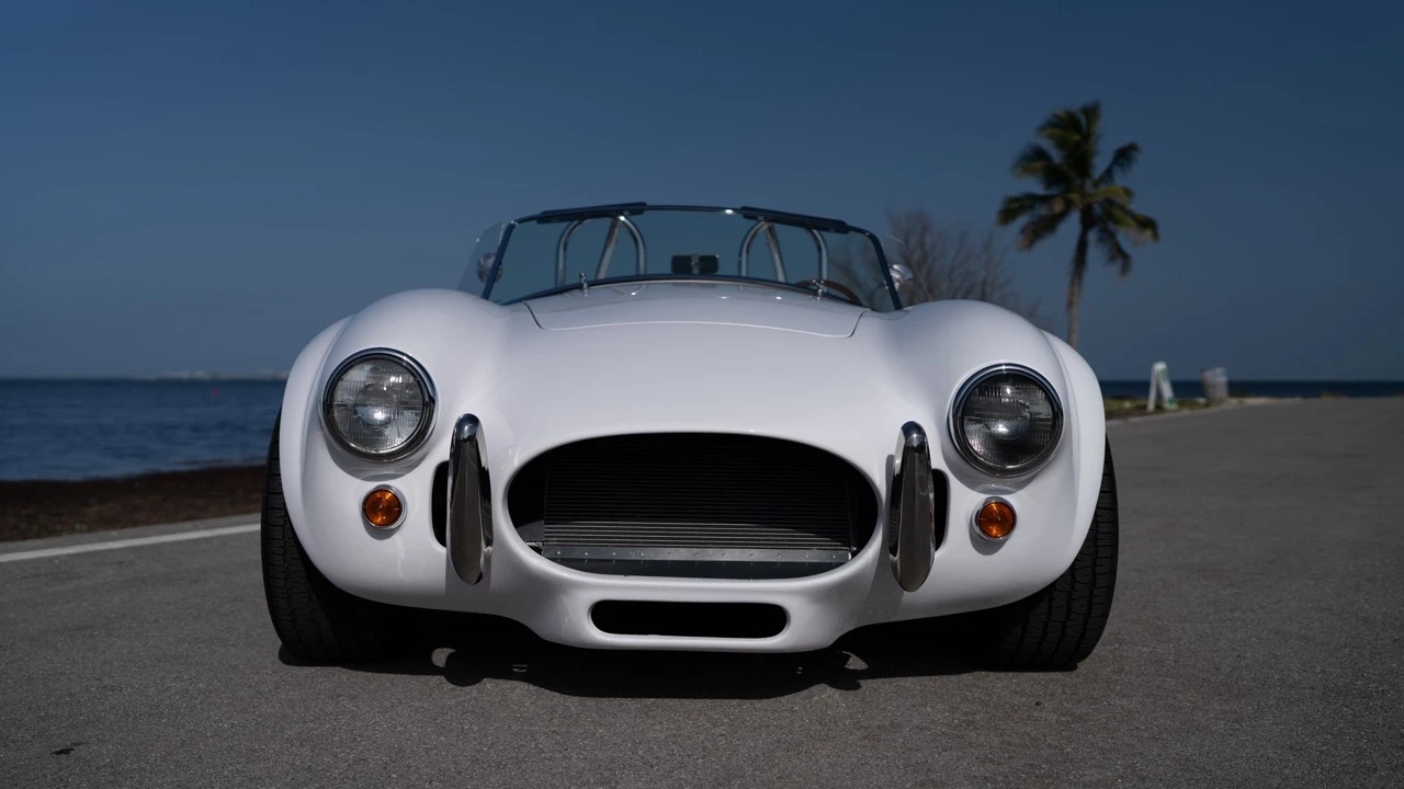 Factory Five Roadster - Image 3 of 31
