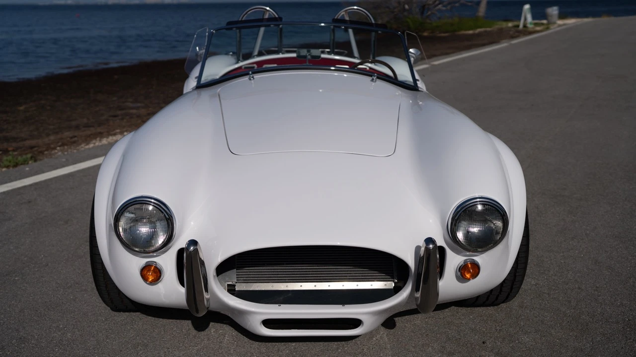Factory Five Roadster - Image 4 of 31