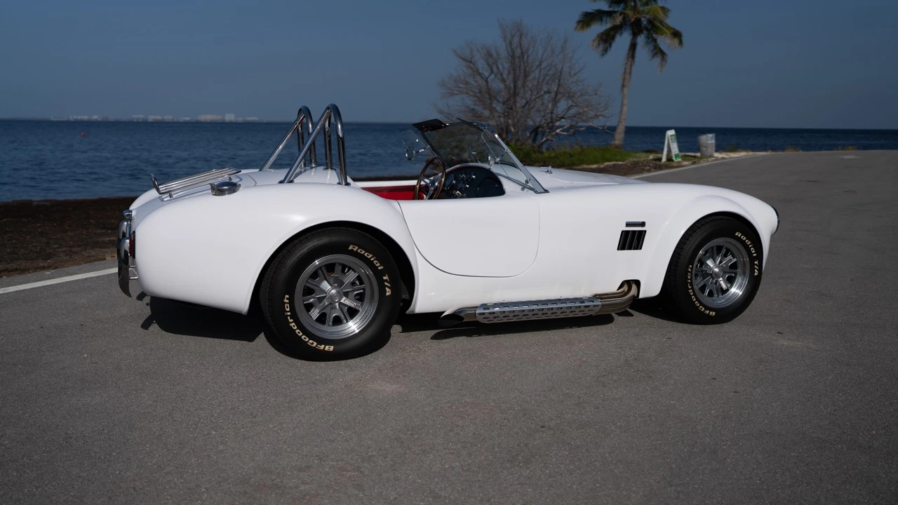 Factory Five Roadster - Image 30 of 31