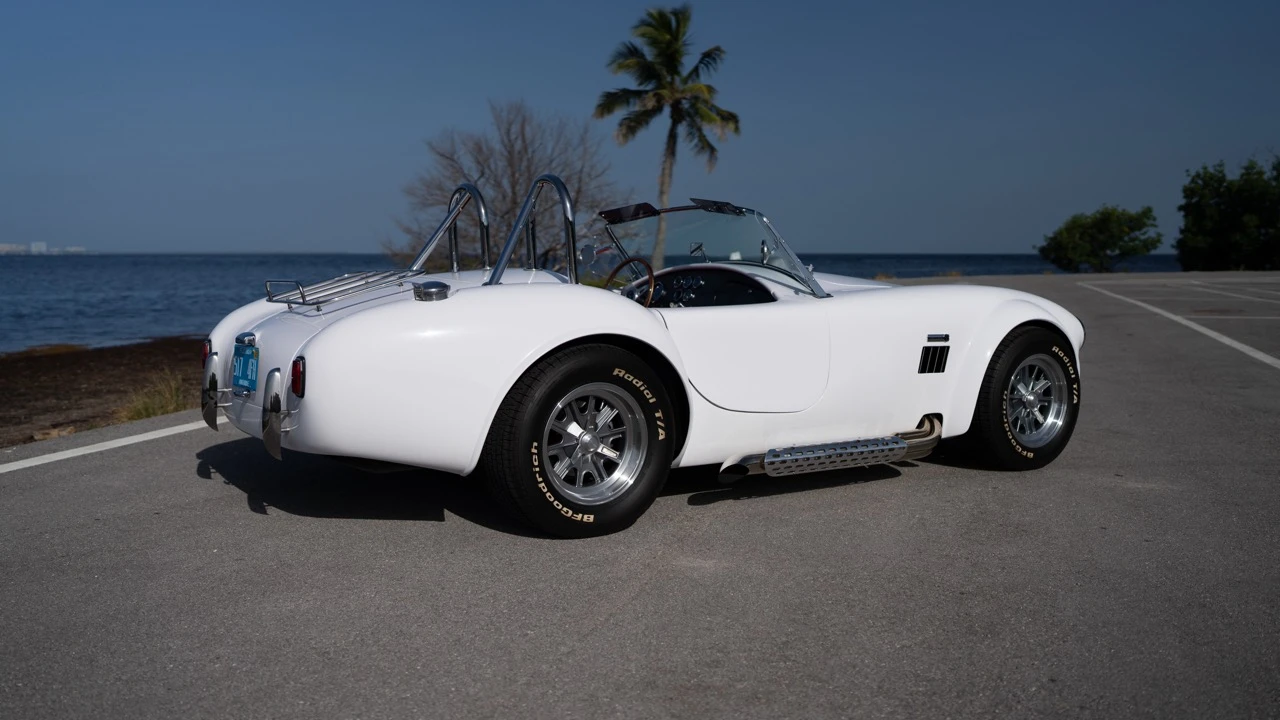 Factory Five Roadster - Image 29 of 31