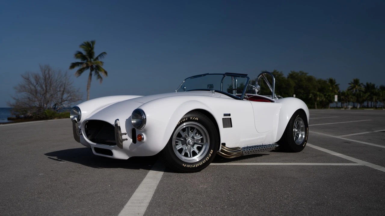 Factory Five Roadster - Image 10 of 31