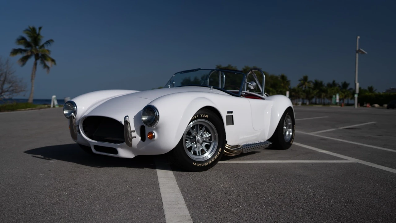 Factory Five Roadster - Image 6 of 31
