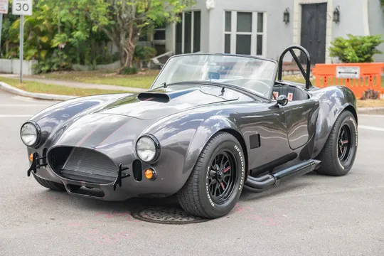 Factory Five Roadster - Image 4 of 31
