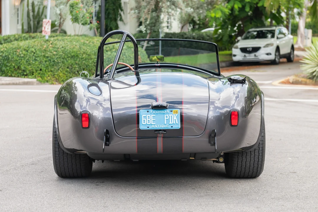 Factory Five Roadster - Image 7 of 31