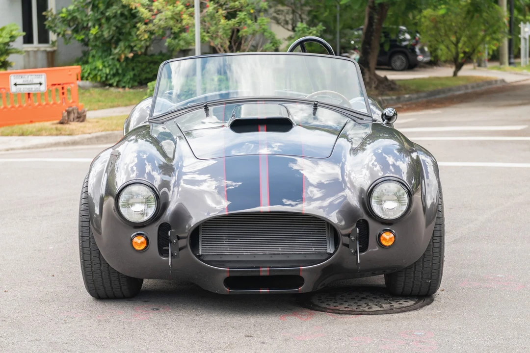 Factory Five Roadster - Image 11 of 31
