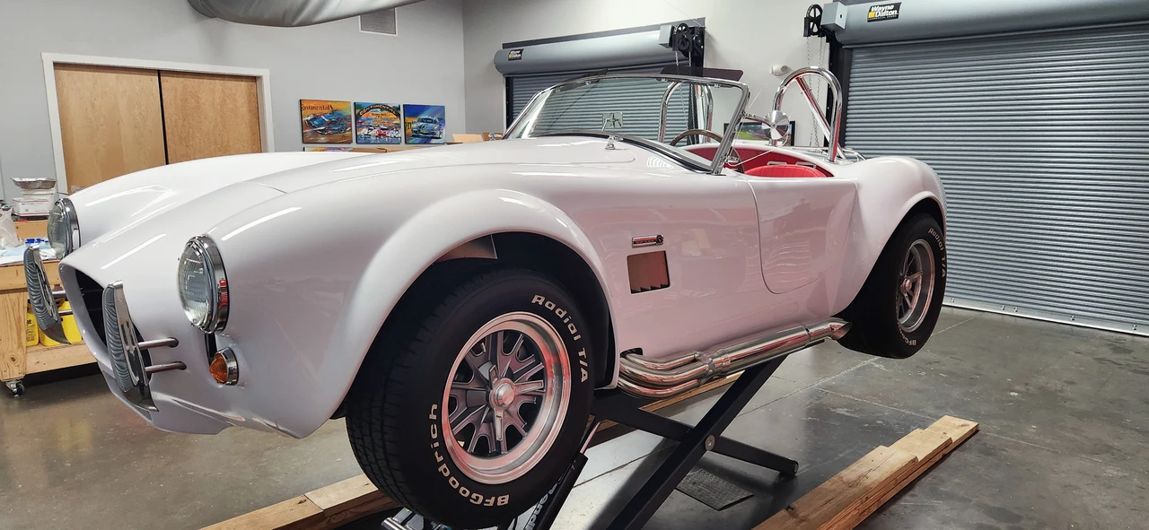 Shelby Cobra Replica - Image 23 of 31