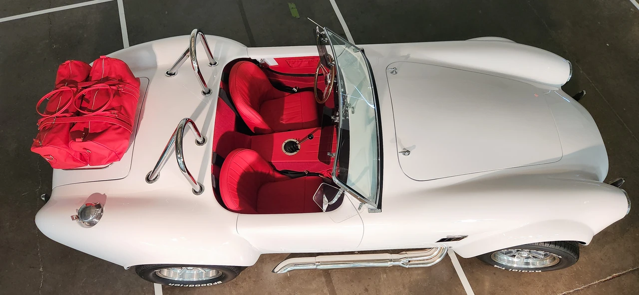 Shelby Cobra Replica - Image 14 of 31