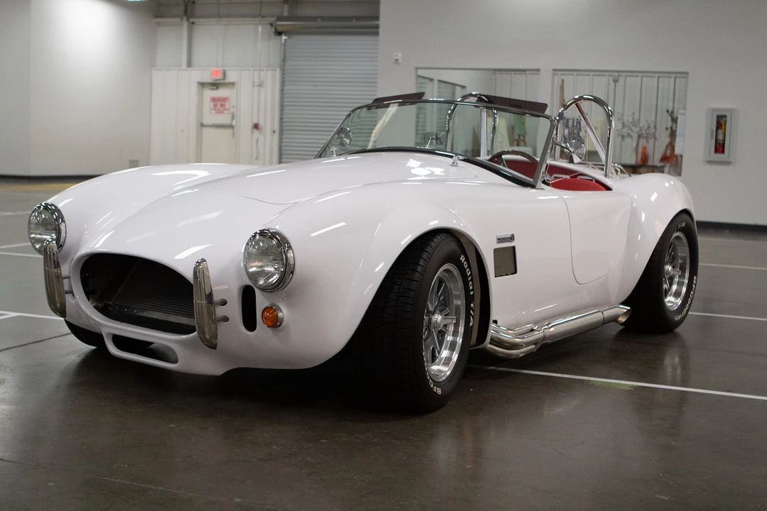 Shelby Cobra Replica - Image 4 of 31