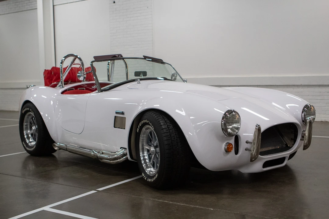 Shelby Cobra Replica - Image 9 of 31
