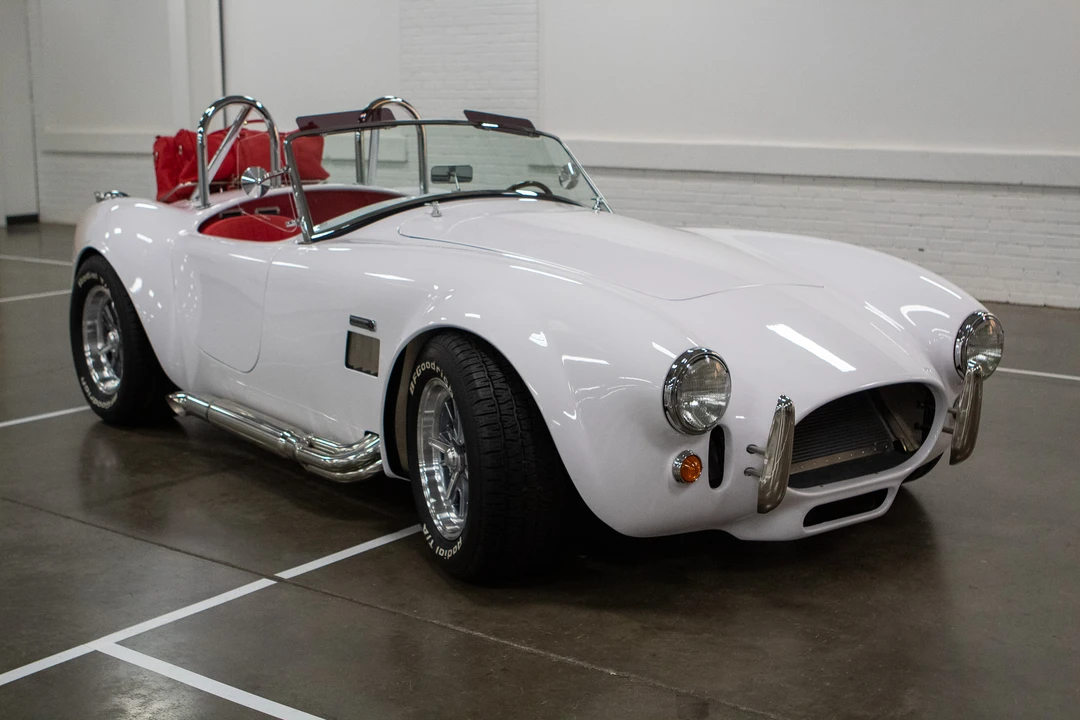 Shelby Cobra Replica - Image 7 of 31
