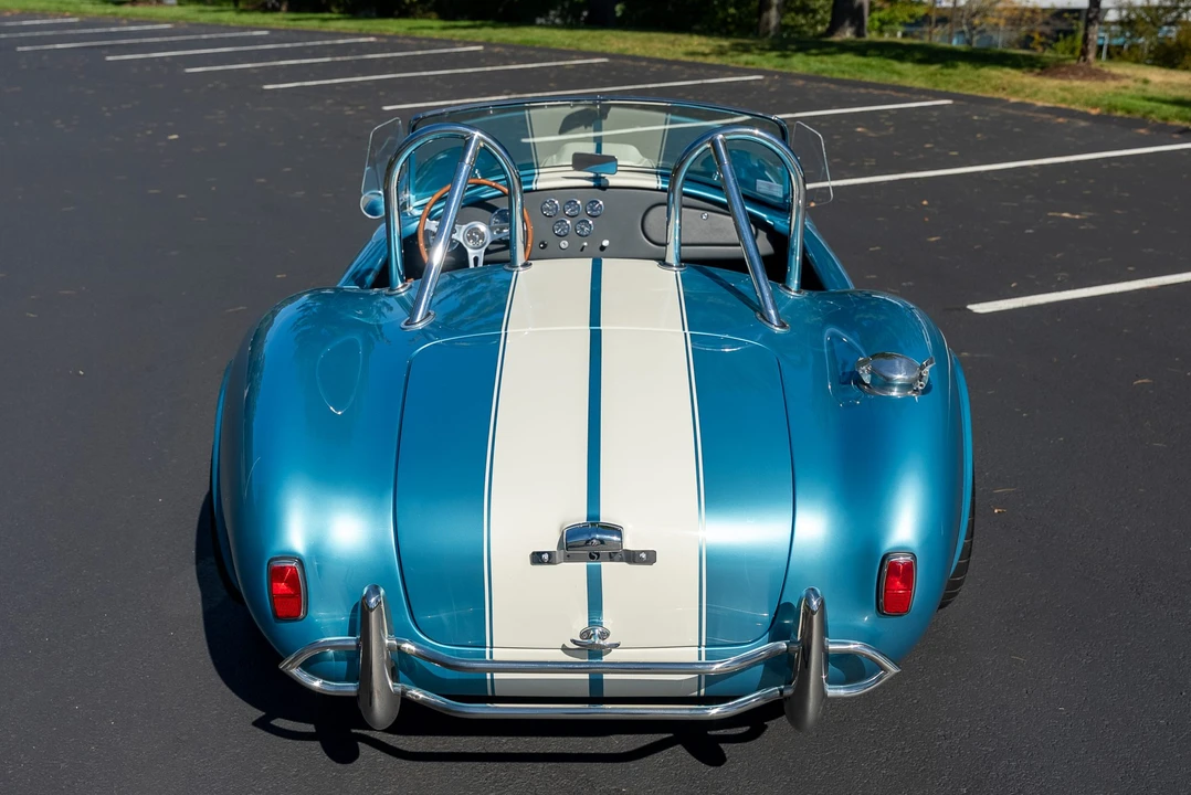 Shelby Cobra Replica - Image 27 of 31