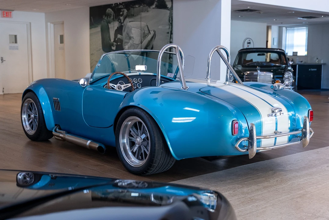 Shelby Cobra Replica - Image 30 of 31
