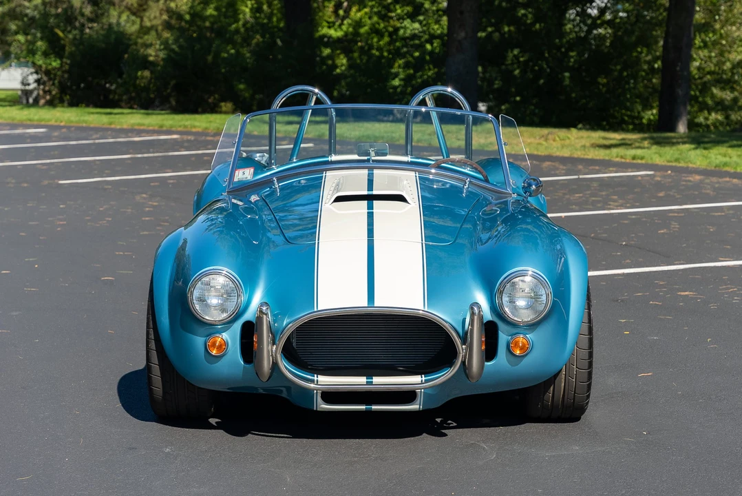 Shelby Cobra Replica - Image 7 of 31